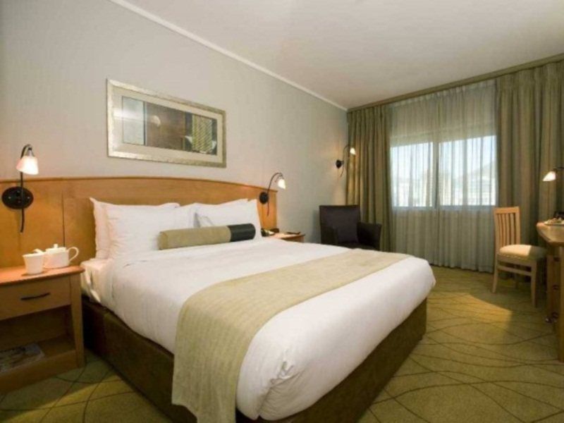 Southern Sun Waterfront Hotel